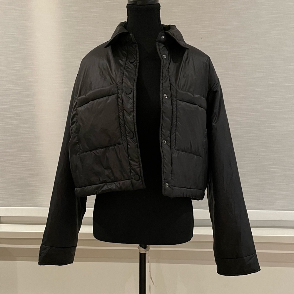 Cropped Light Puff Jacket
